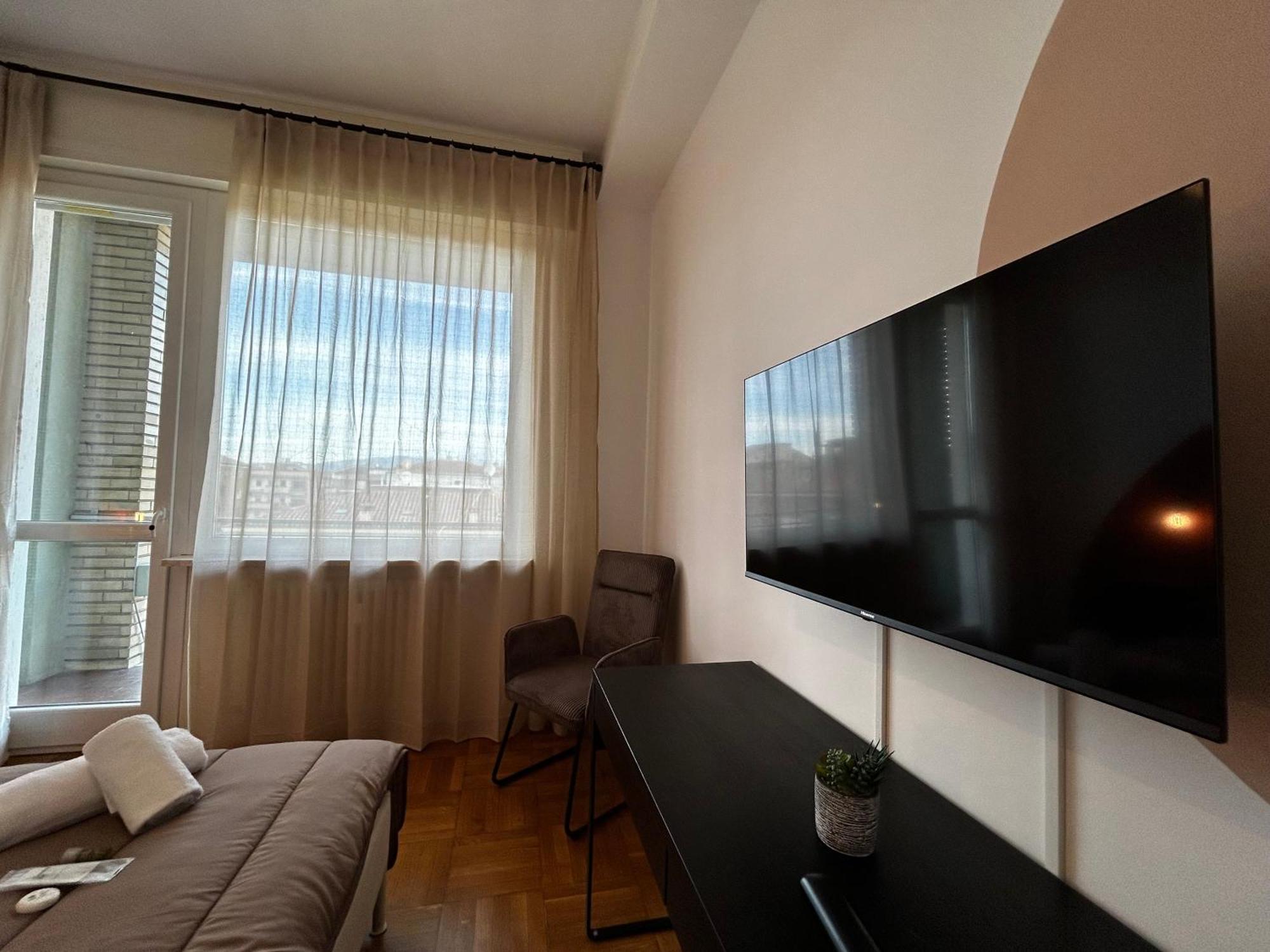 Big House-Private Parking-12" Walk From The Arena Apartment Verona Exterior foto